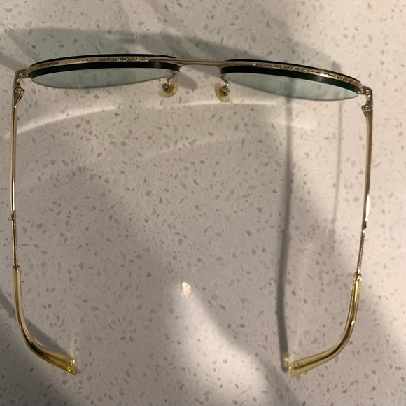 GUCCI sunglasses - Picture 3 of 6